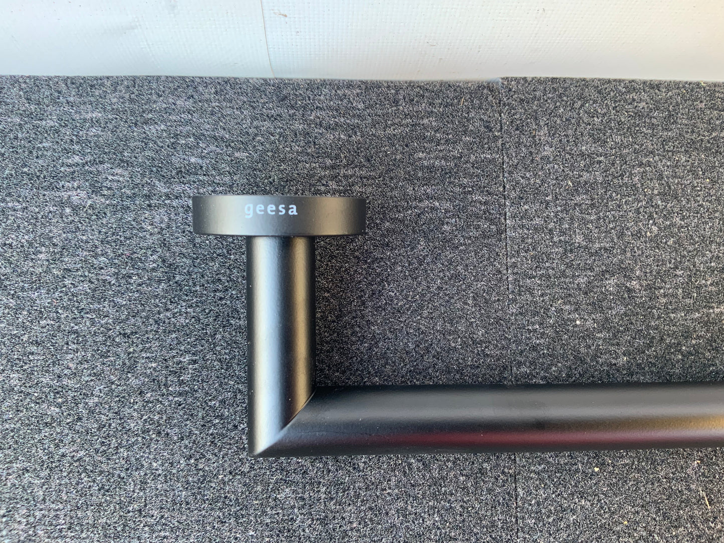 Wandhanddoekhouder 60cm matzwart Geesa Nemox Black