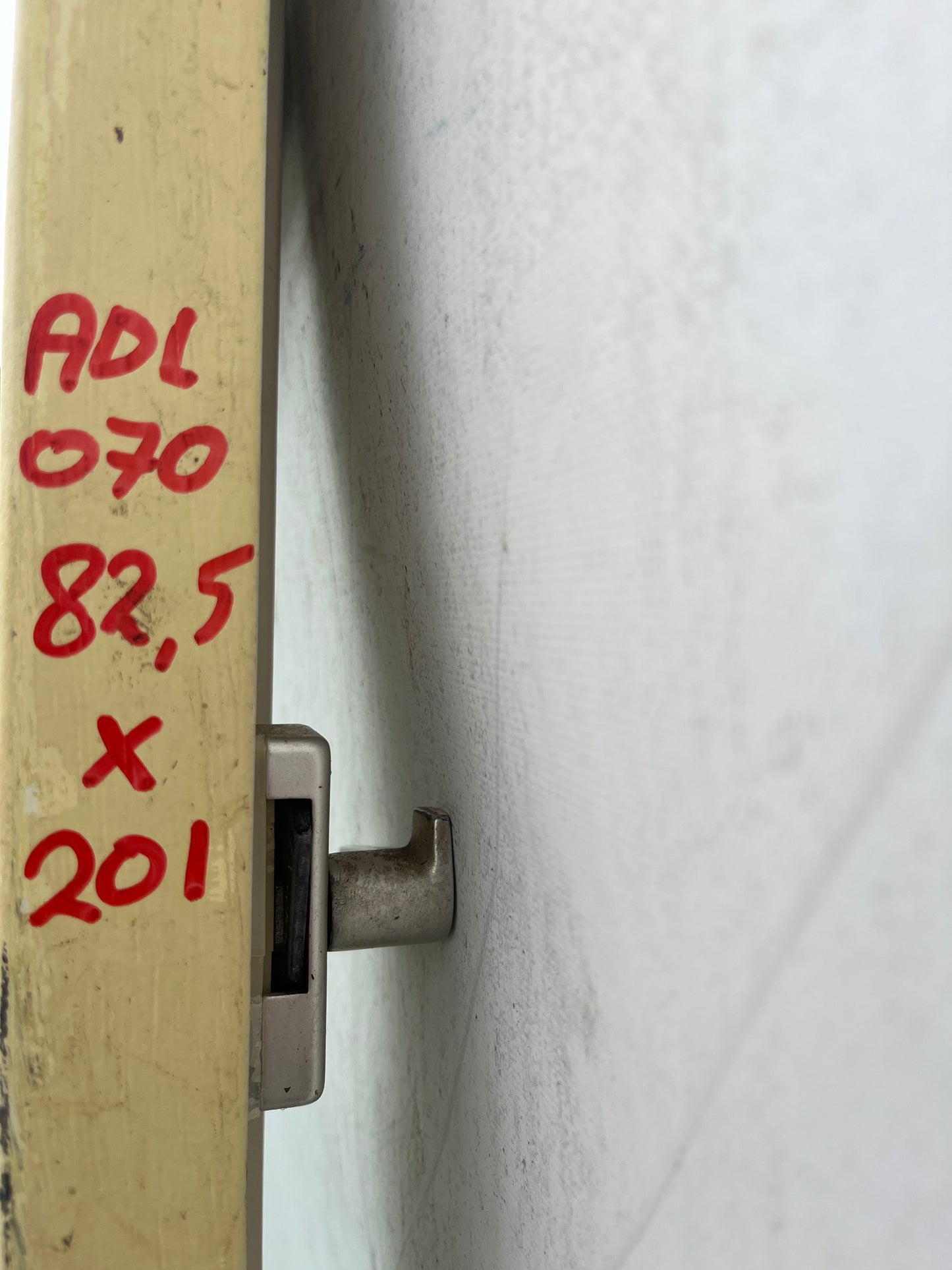 Achterdeur Linksdraaiend 82,5x201(ADL070)