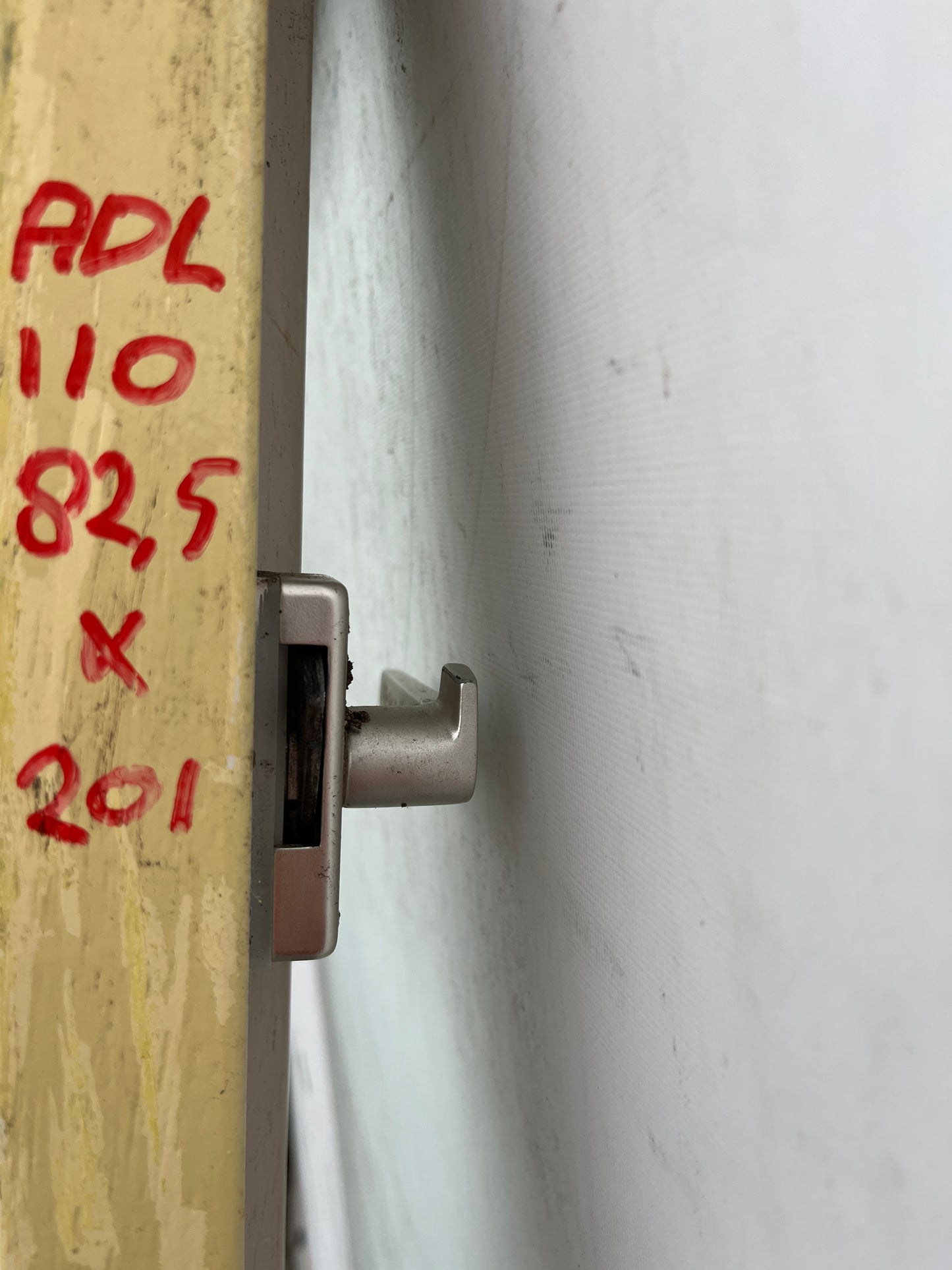 Achterdeur Linksdraaiend 82,5x201(ADL110)