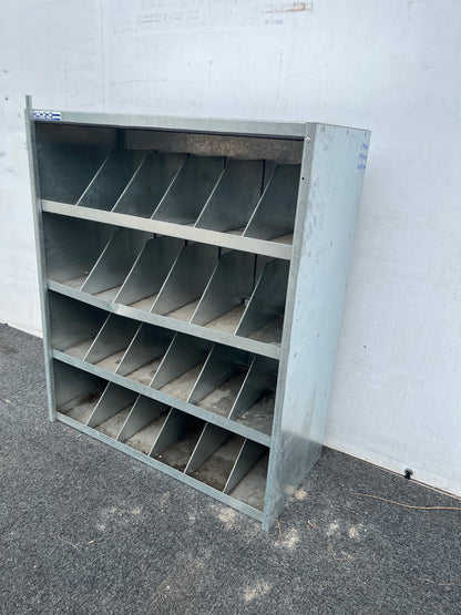 Magazijn/schuur kast met opbergvakjes(stapelbaar)