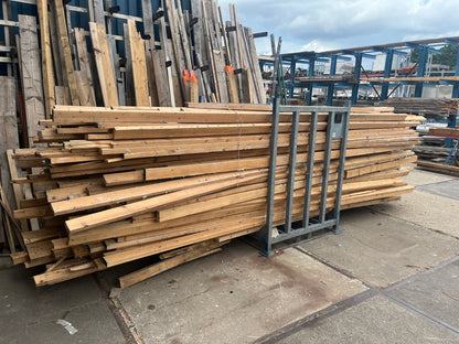 Gebruikte Ribben(8,8 x 3,8 geschaafd) lengtes tot 450cm met schroeven en spijkers