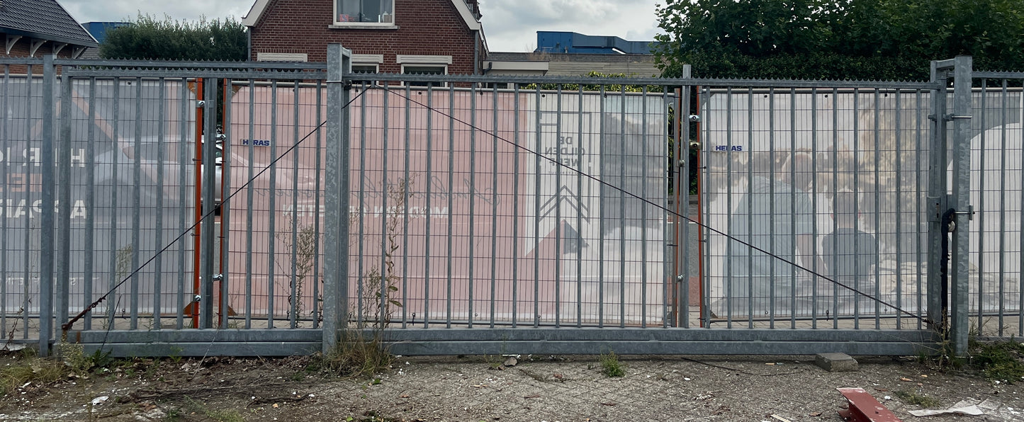 Schuif/rol poort 580 x 190cm(doorgang 415cm)