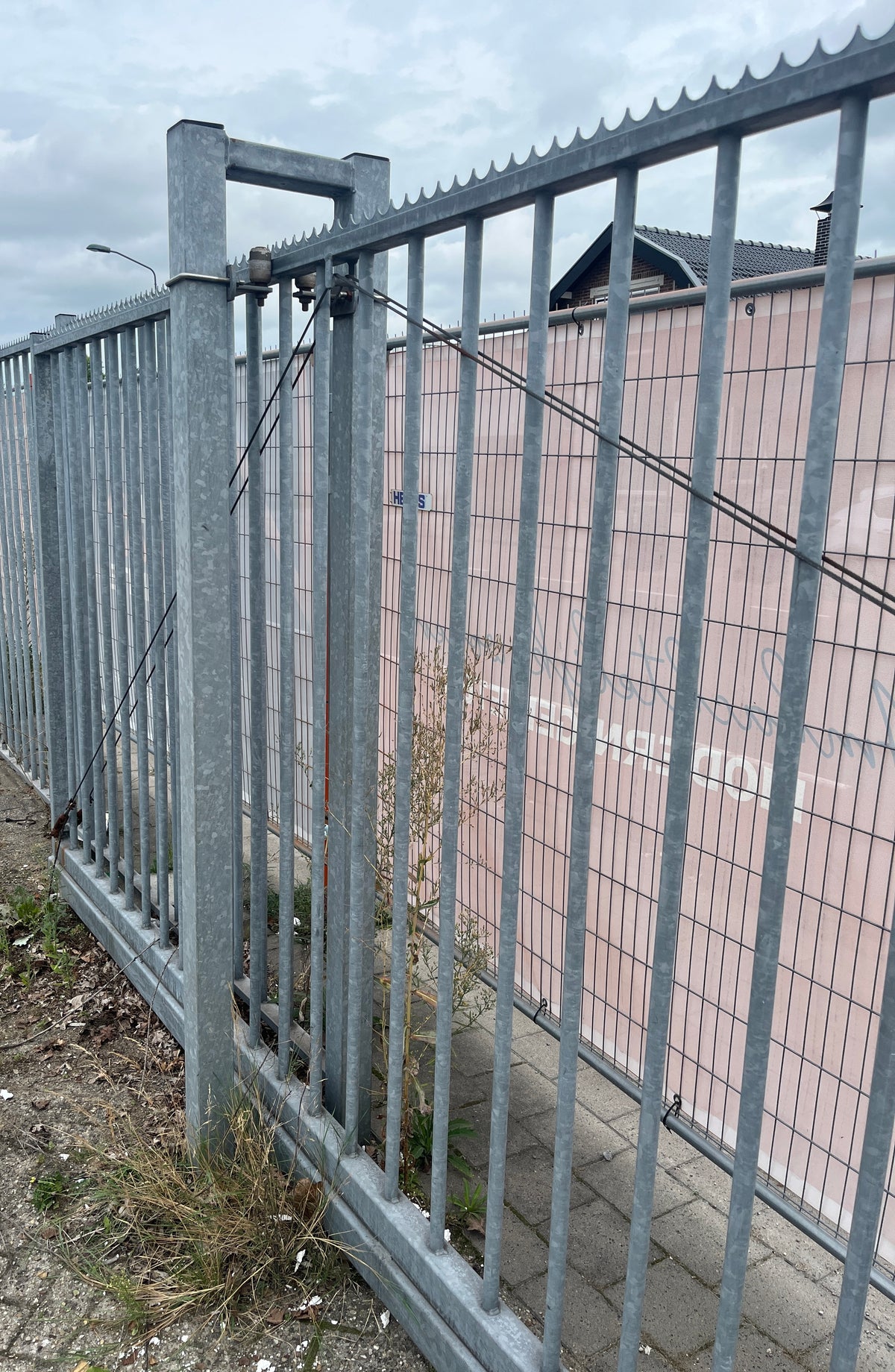 Schuif/rol poort 580 x 190cm(doorgang 415cm)