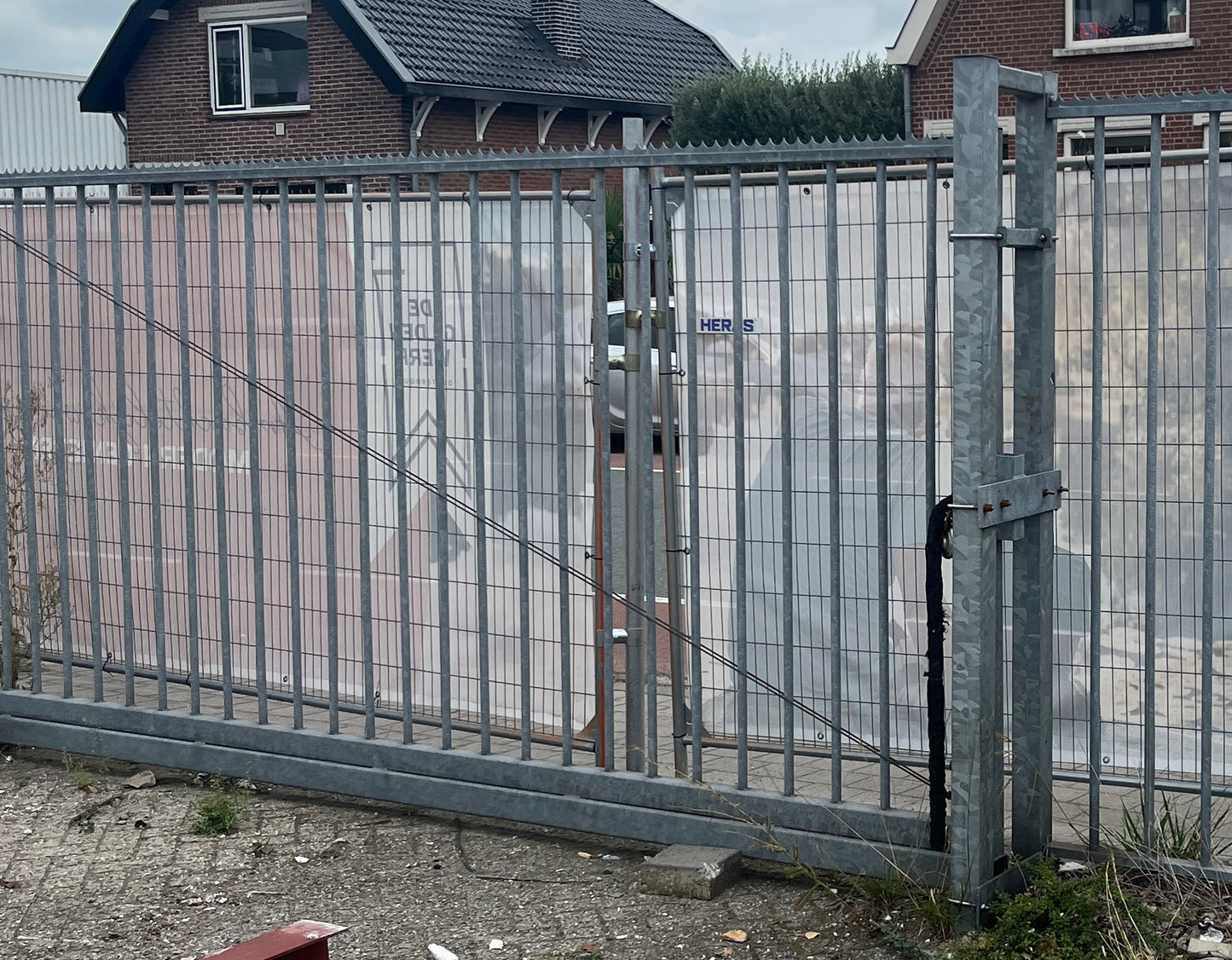 Schuif/rol poort 580 x 190cm(doorgang 415cm)
