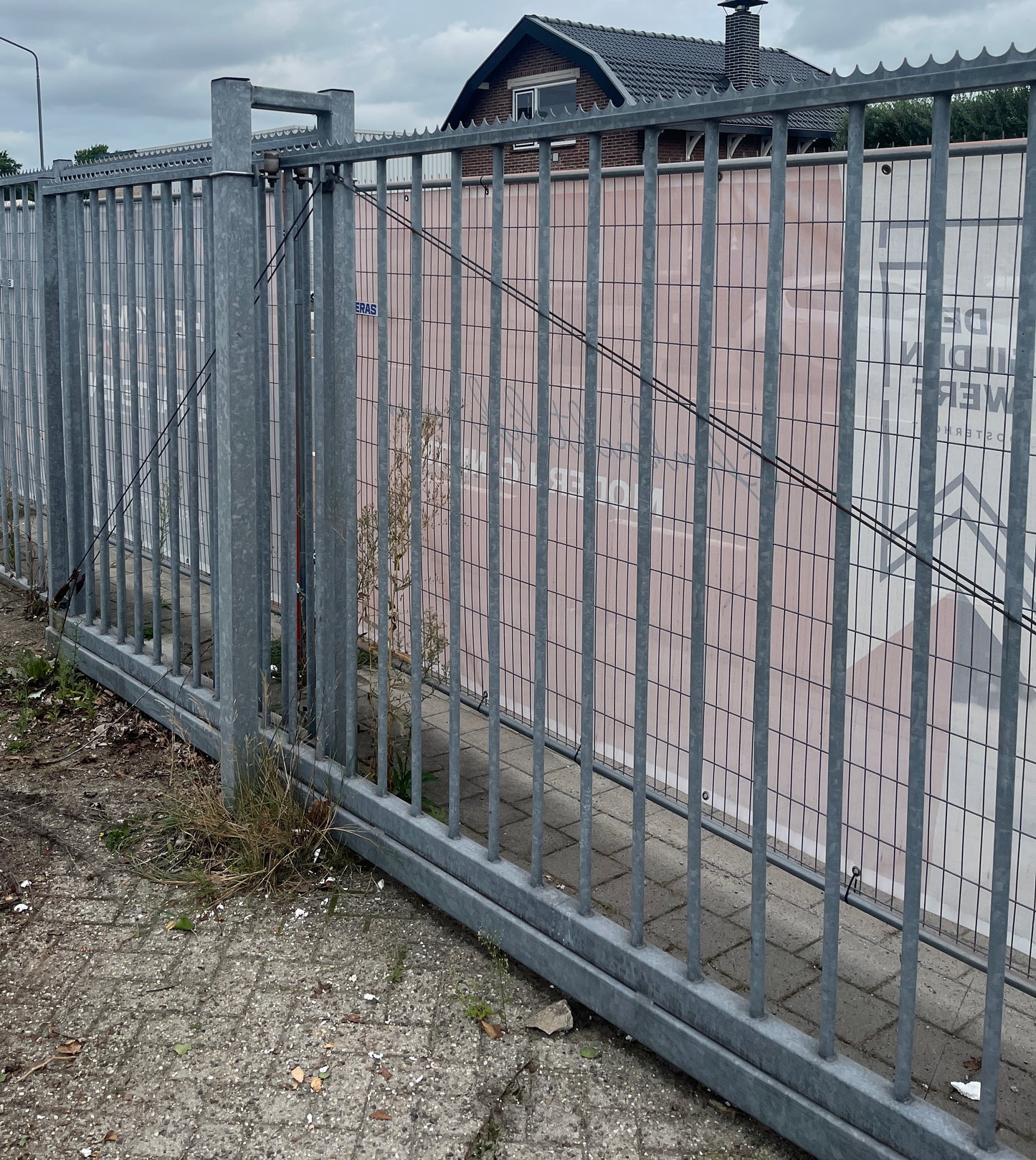 Schuif/rol poort 580 x 190cm(doorgang 415cm)